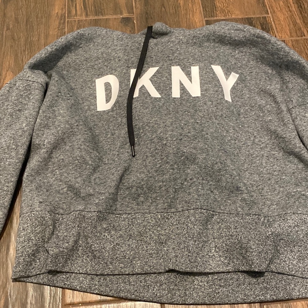 dkny sports top